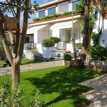 Corte Dei Merli Suite & Room Rovinj Exterior photo